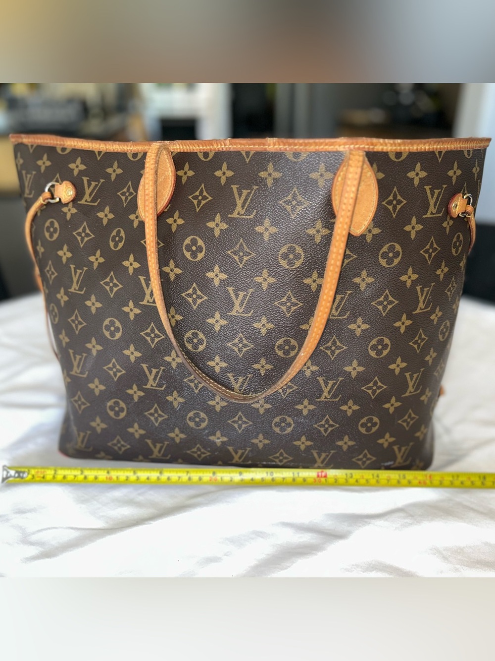 Louis Vuitton Neverfull GM 
❤️Bundle 2 items and save 10%❤️ - Picture 6 of 16